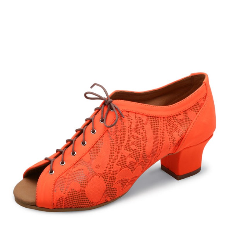 Женская обувь в самаре. Тренировочные туфли Eckse. Валберис туфли для танцев Eckse. Eckse тренировочная обувь женская. Туфли для танцев закрытые.